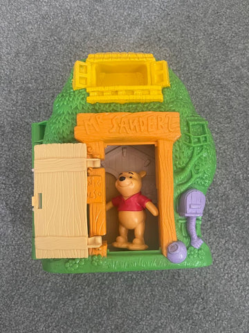 Disney Vintage whinnie the Pooh treehouse. Opens up and also has tigger. Figures and Animals