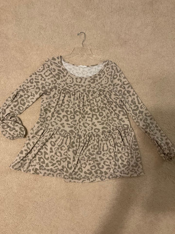 First Love Animal print Tunic top. Fits like a M/L Women's - S