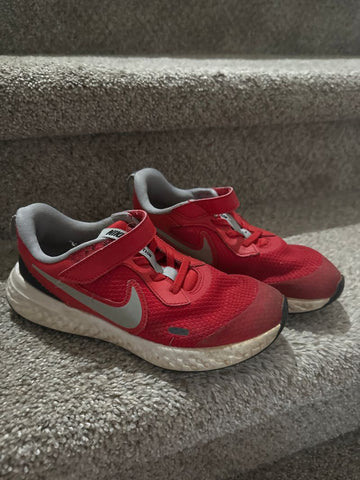 Nike Red Velcro shoes 3 (Big Kid)